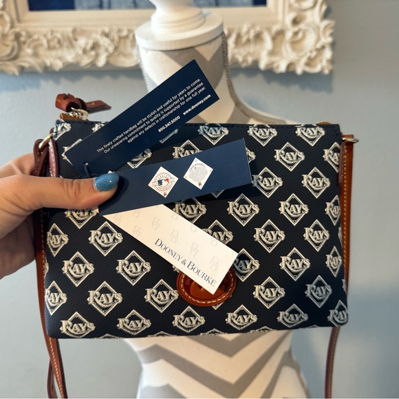 Tampa Bay Rays Dooney & Bourke Crossbody Bag - Picture 5 of 9